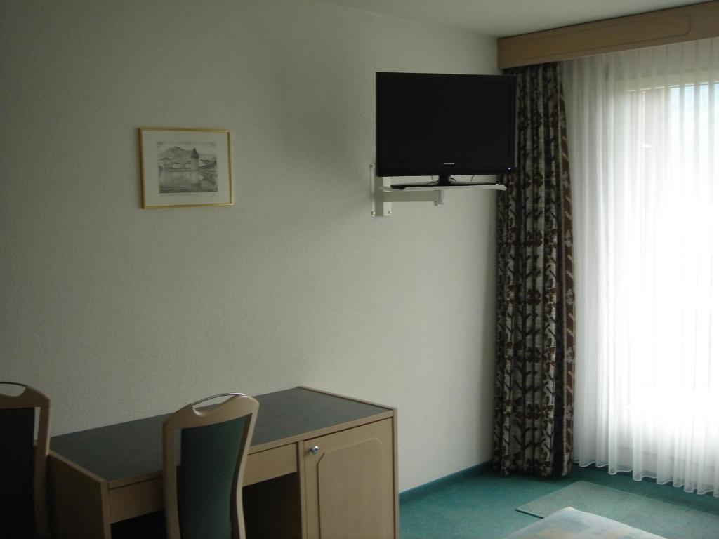 Hotel Eden Sisikon Δωμάτιο φωτογραφία